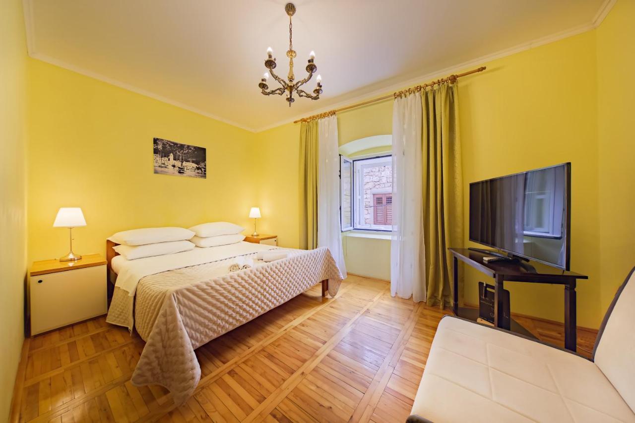 Apartments Niko Skradin Buitenkant foto