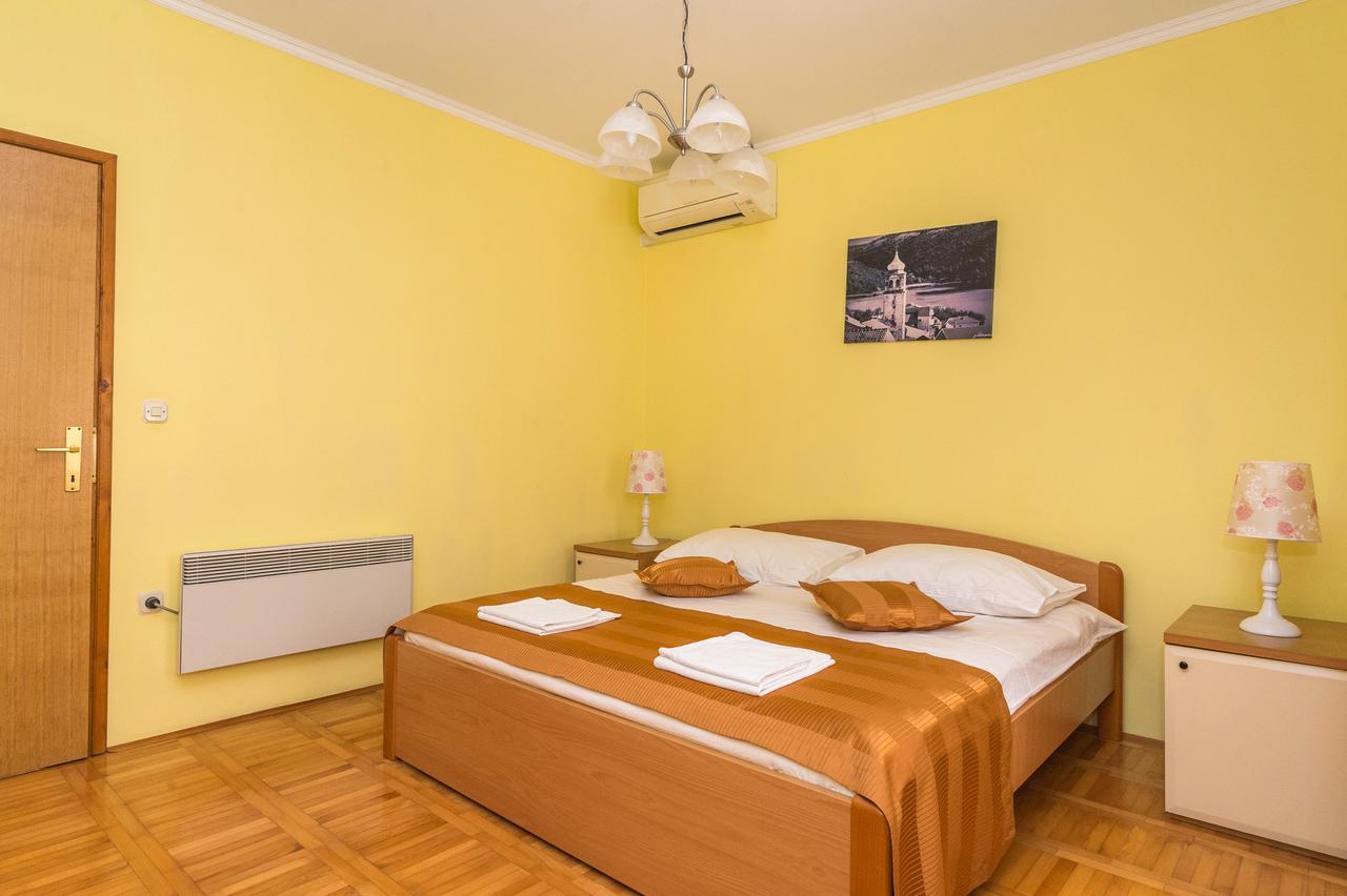 Apartments Niko Skradin Buitenkant foto